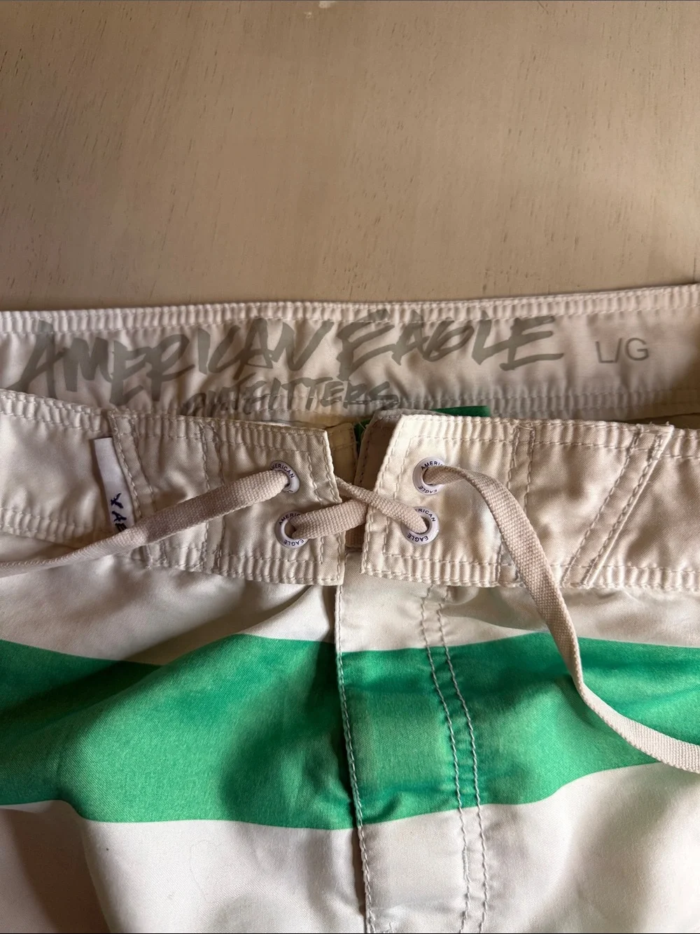 American Eagle - BoardShorts - Men's L